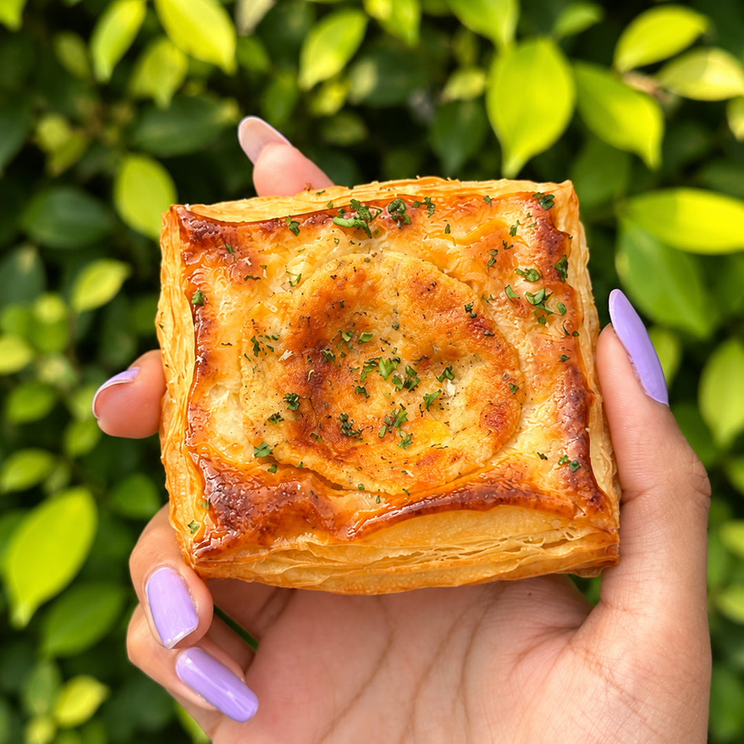 Creamy Chicken Tart (2 pieces) (Oct flavor)