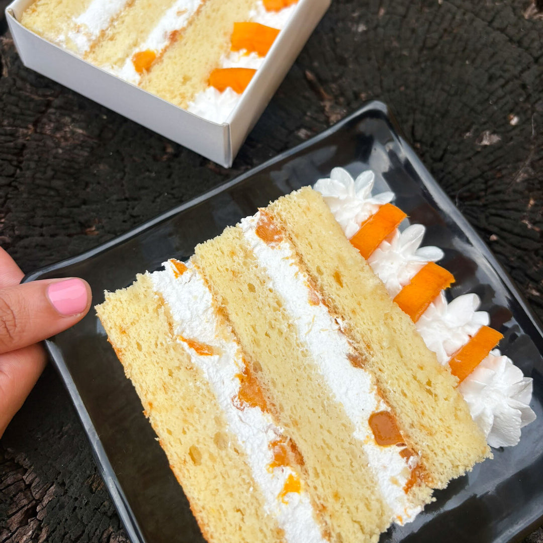 Mango Cake (4 slices) (May flavor)