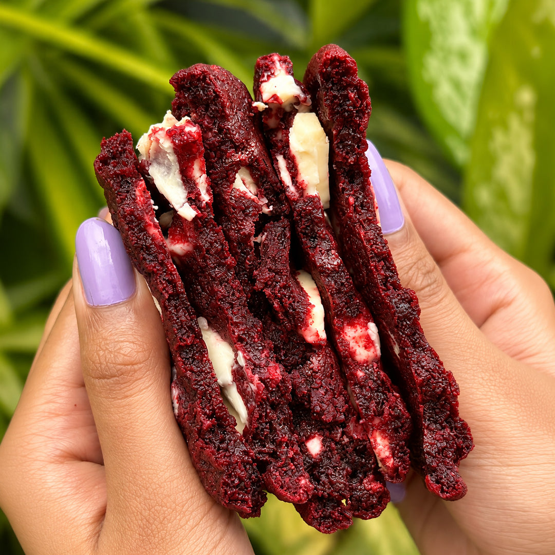 Red Velvet (2 cookies) (Oct flavor)