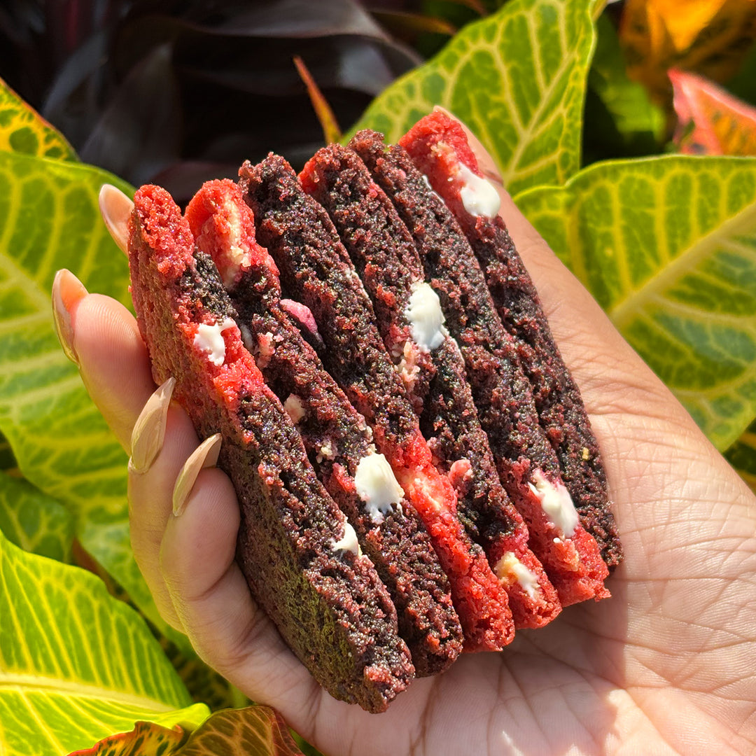 Strawberry Crunch (2 cookies) (Feb flavor)