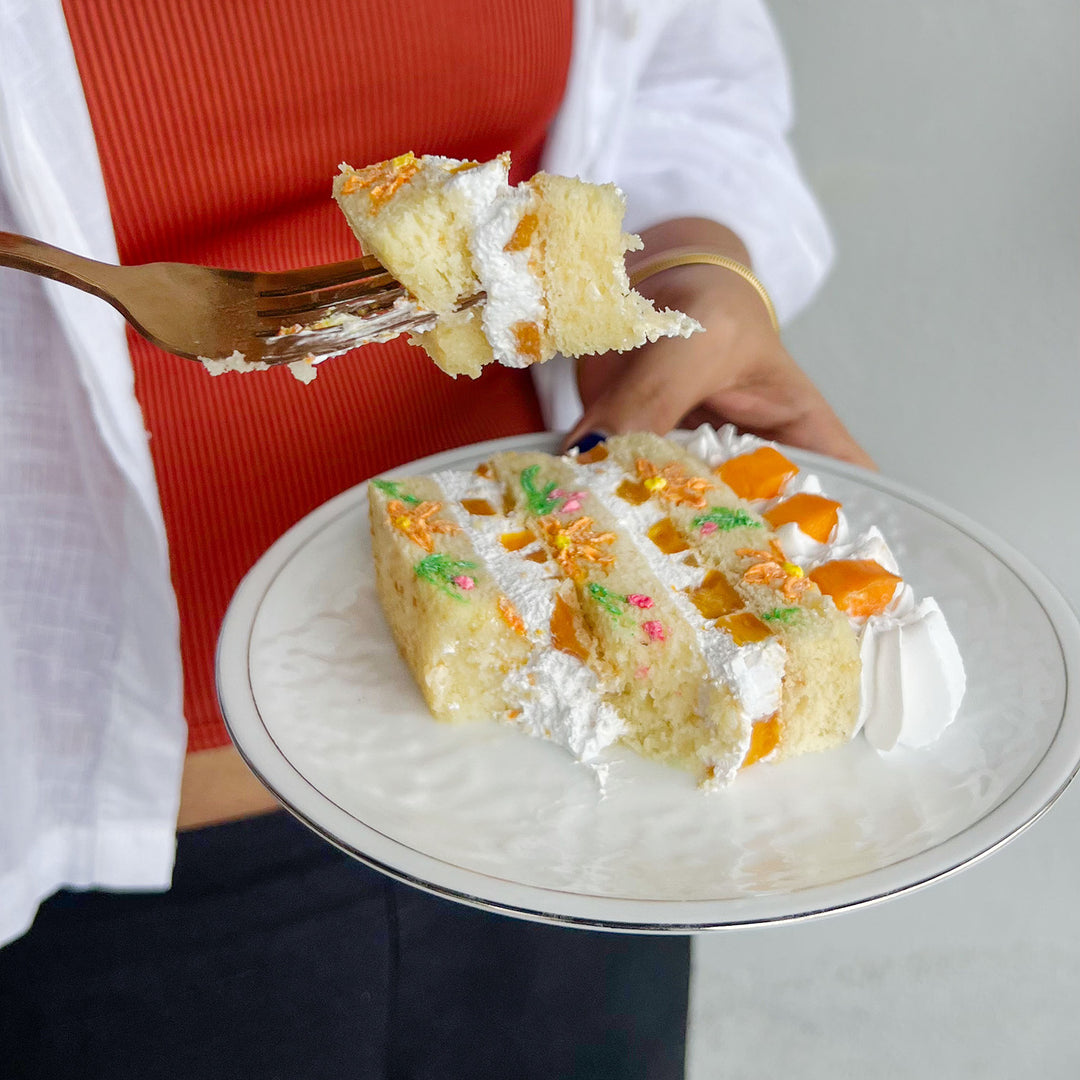 Hand-painted Mango Cake Box (Till May 11th)